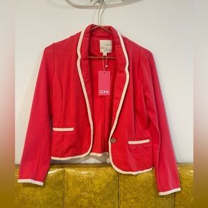 “Olive & Oak” Red & White Top